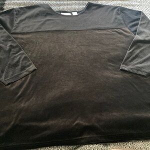 Black long sleeve velour top size 4x